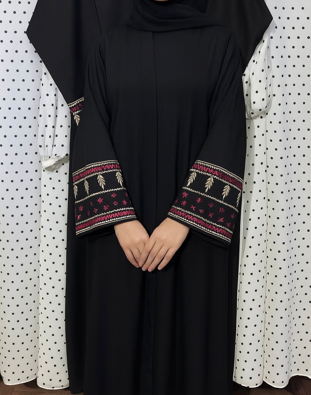 Embroidered Cuff Abaya